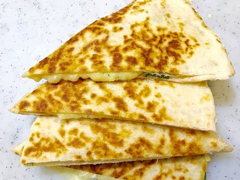 3 Cheese Quesadillas Recipe : สูตรอาหาร เมนูอาหาร 3 ชีสเคซาดิย่า